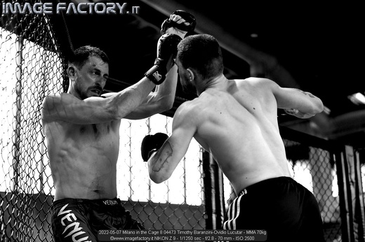 2022-05-07 Milano in the Cage 8 04473 Timothy Baranzini-Ovidio Lucutar - MMA 70kg